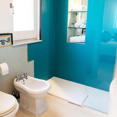 Caporivo Bed & Breakfast 3*