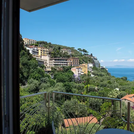 Caporivo 住宿加早餐酒店 索伦托