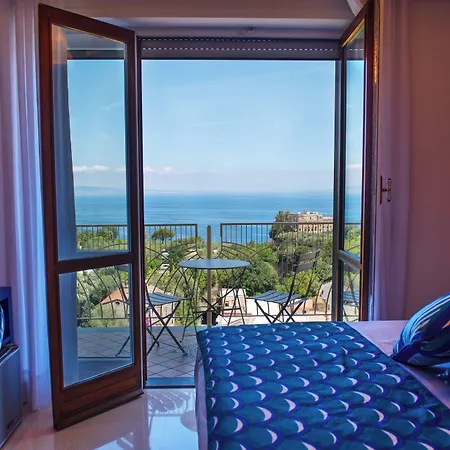 Caporivo Bed & Breakfast 3*